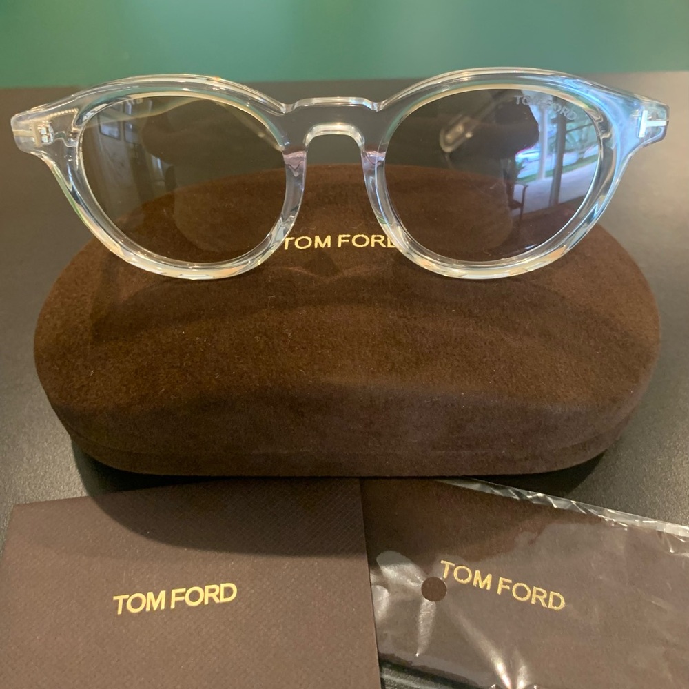 Tom Ford TF1123-D Col 26E Crystal & Gold 49mm Round Glasses W/ Light Brown Tint